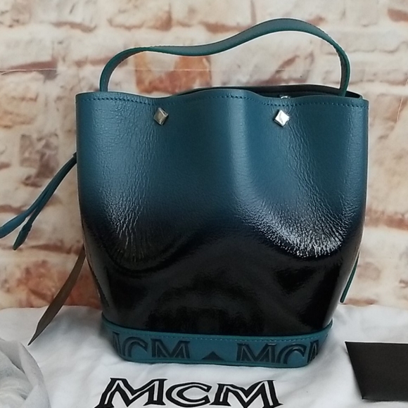 New MCM Milano Mini Patent Drawstring Bag - Picture 5 of 13